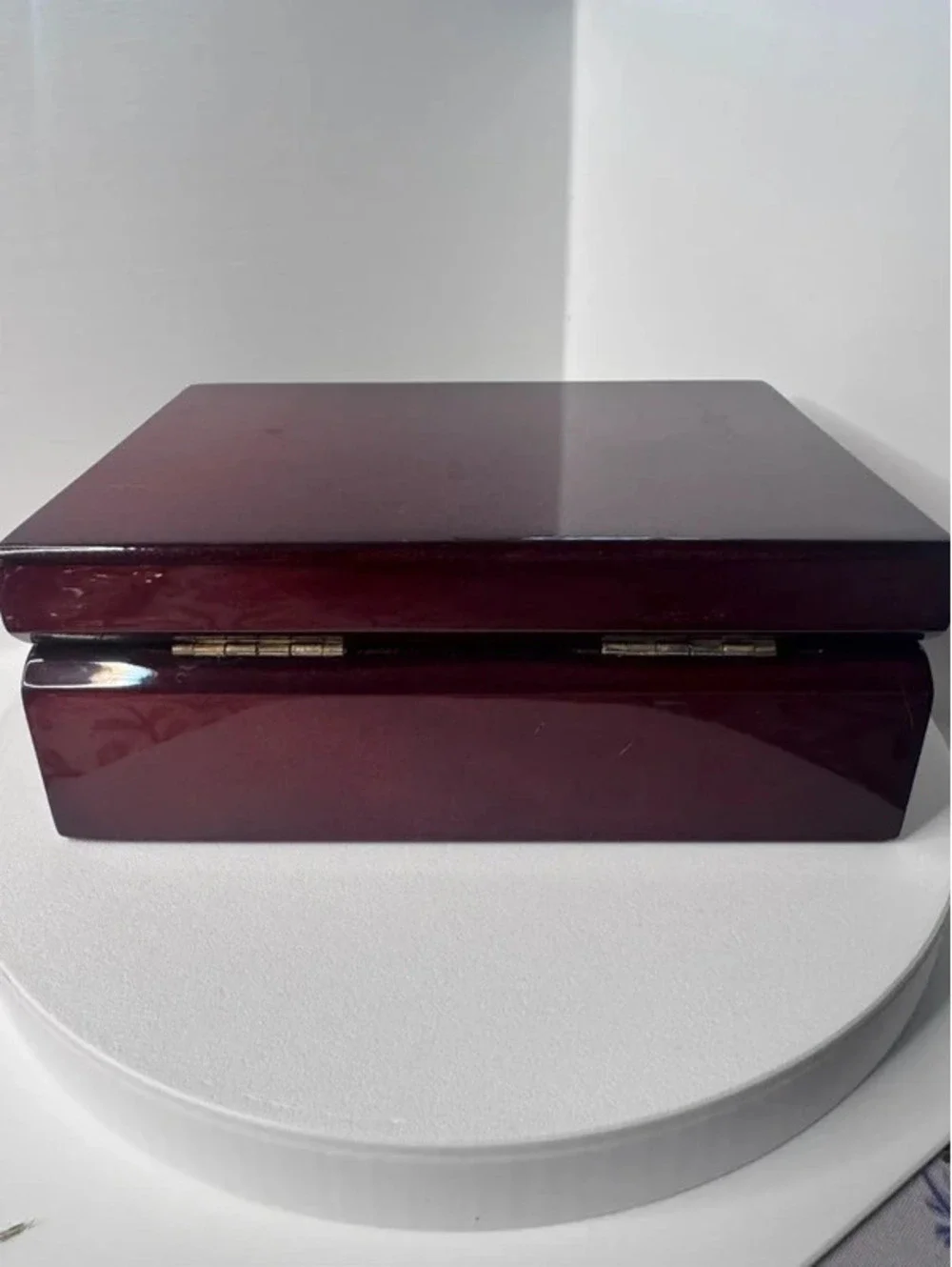 Jewelry box
